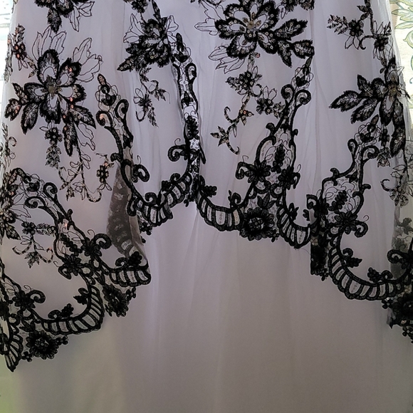 Romantic Rose Prom Dress - Picture 4 of 7